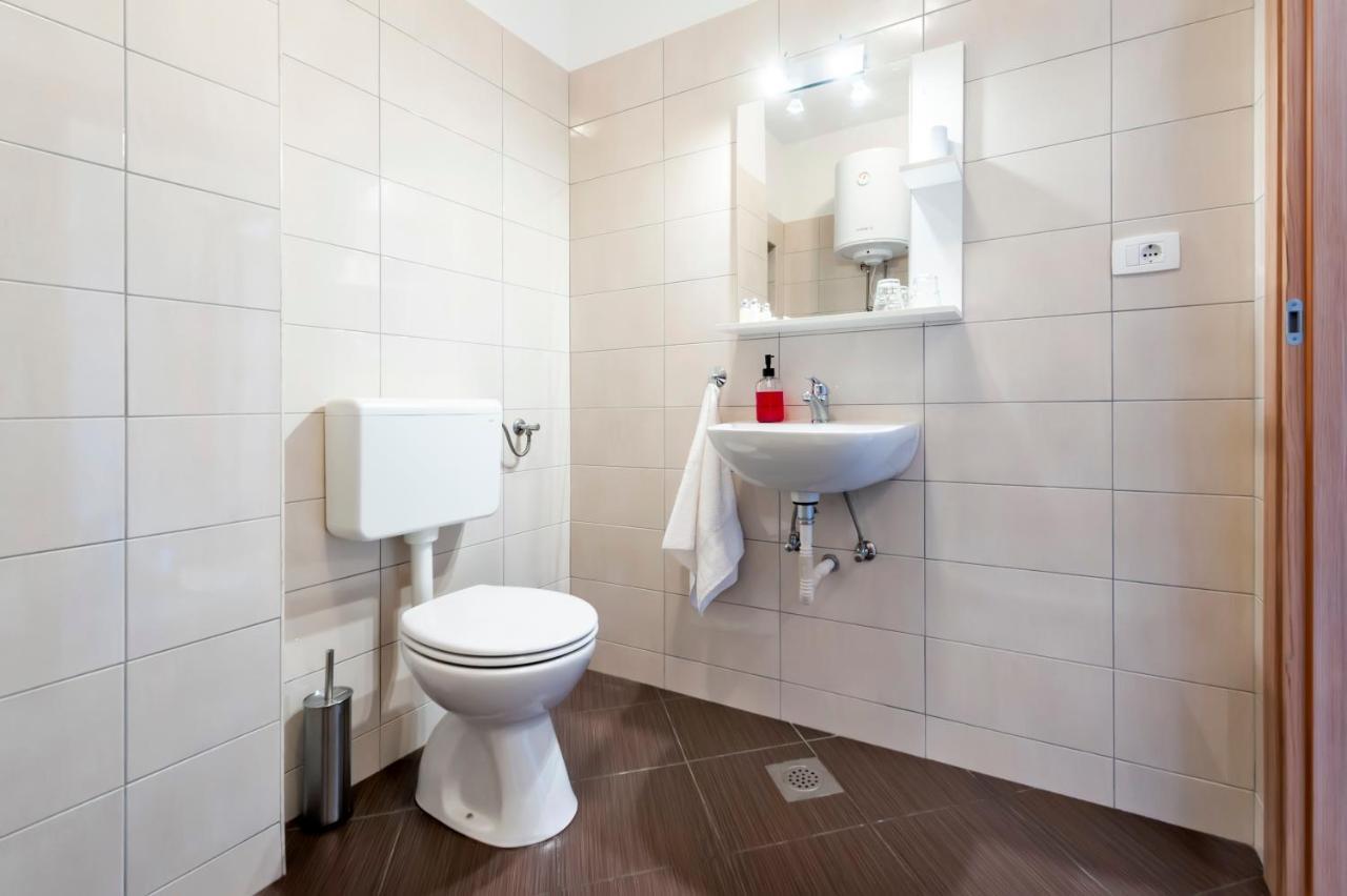 Apartments Vinko Ρόβινι Εξωτερικό φωτογραφία
