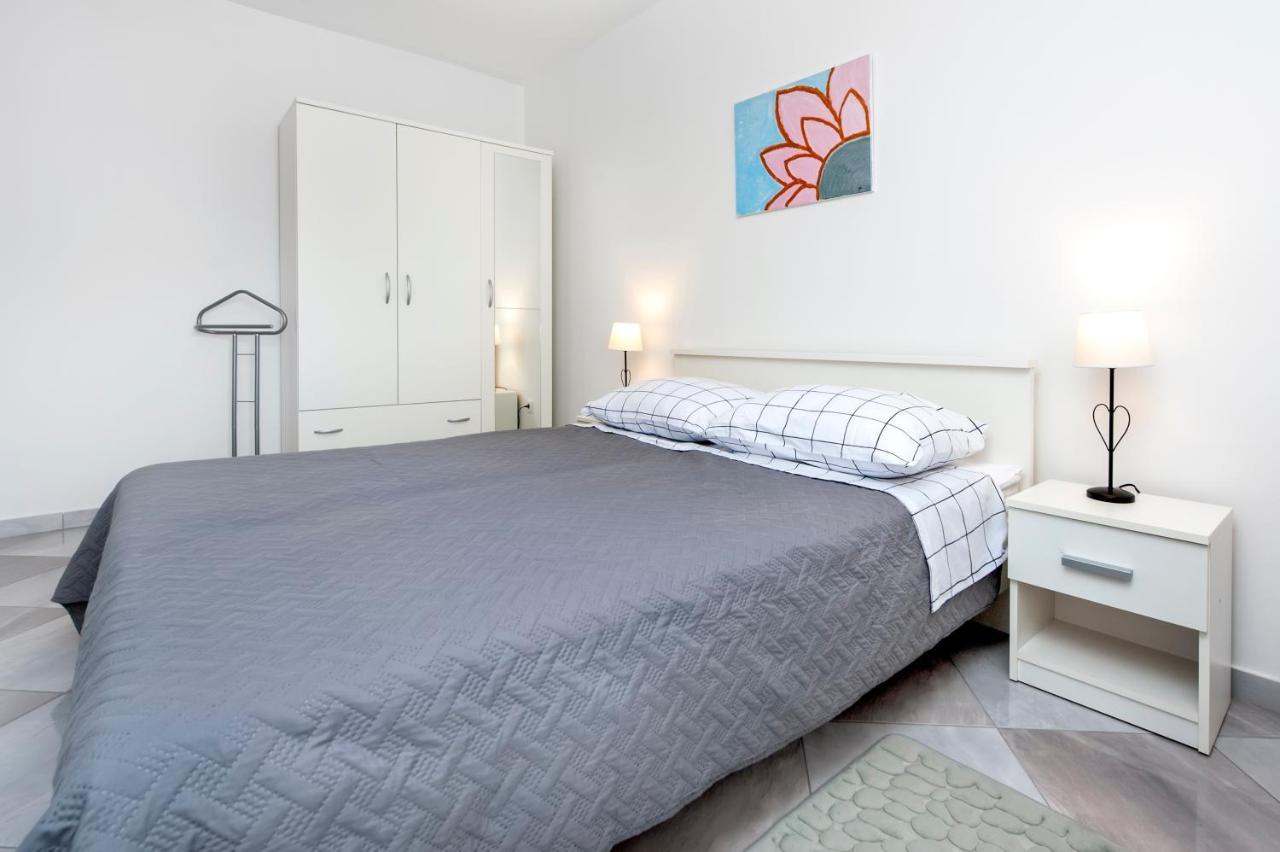 Apartments Vinko Ρόβινι Εξωτερικό φωτογραφία