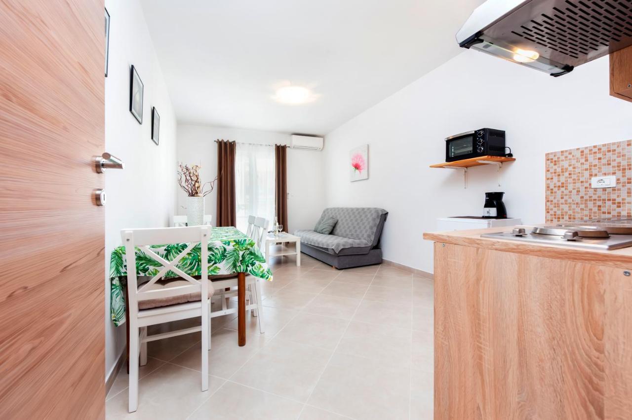 Apartments Vinko Ρόβινι Εξωτερικό φωτογραφία