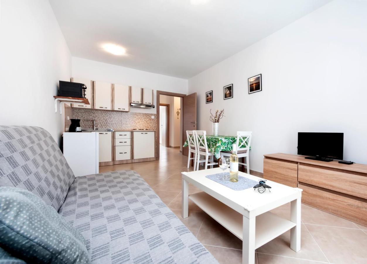 Apartments Vinko Ρόβινι Εξωτερικό φωτογραφία