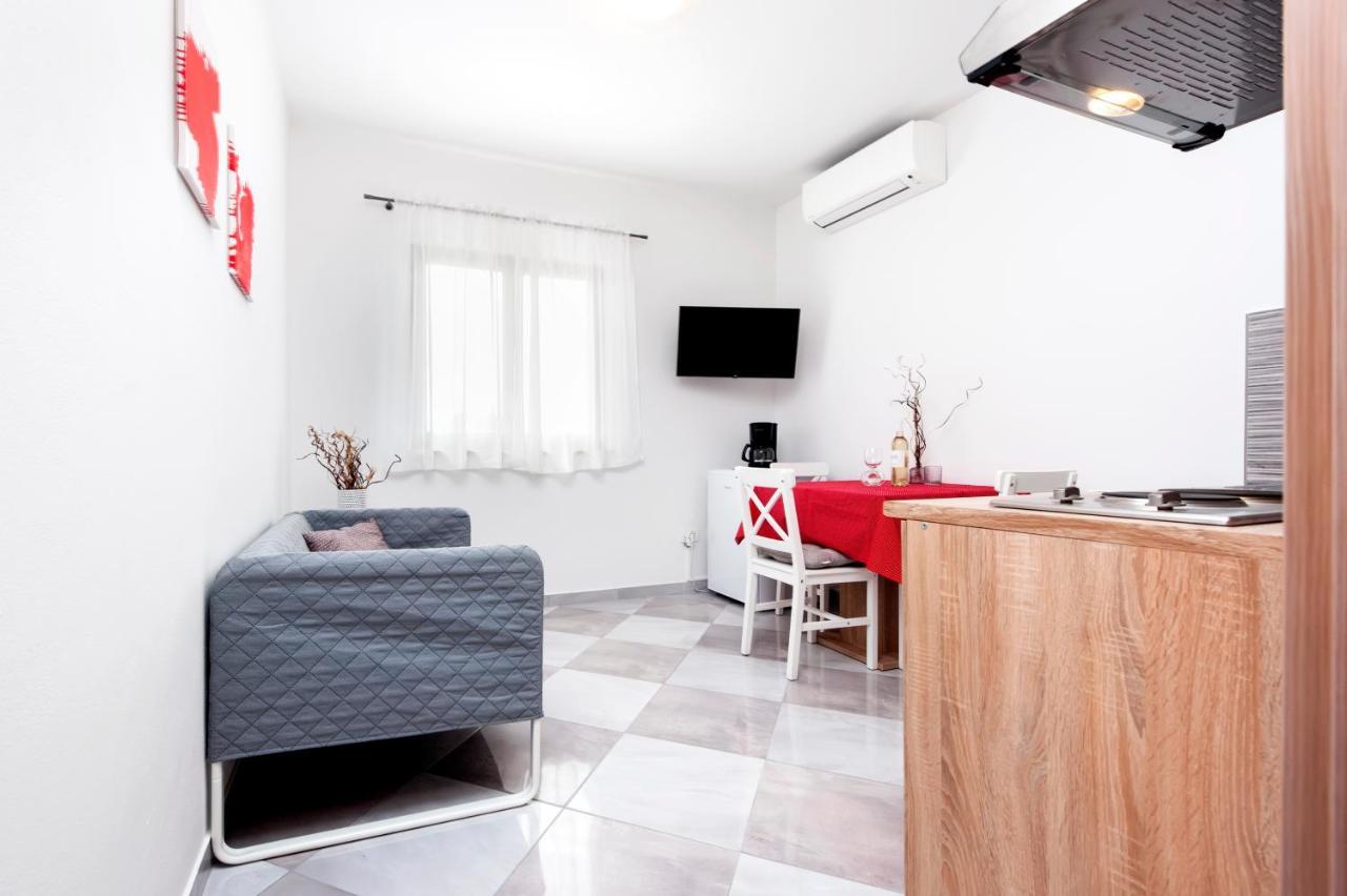 Apartments Vinko Ρόβινι Εξωτερικό φωτογραφία