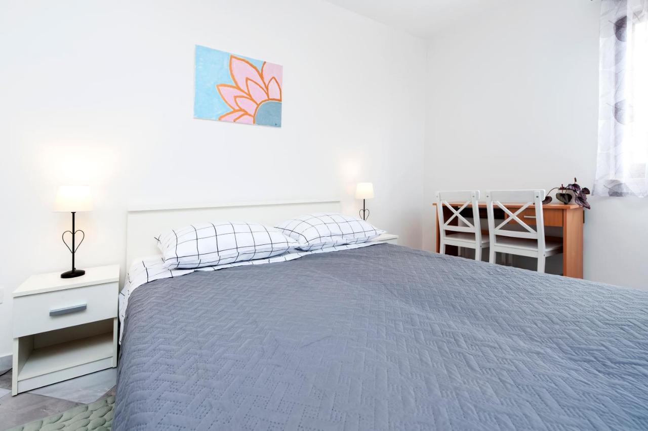 Apartments Vinko Ρόβινι Εξωτερικό φωτογραφία