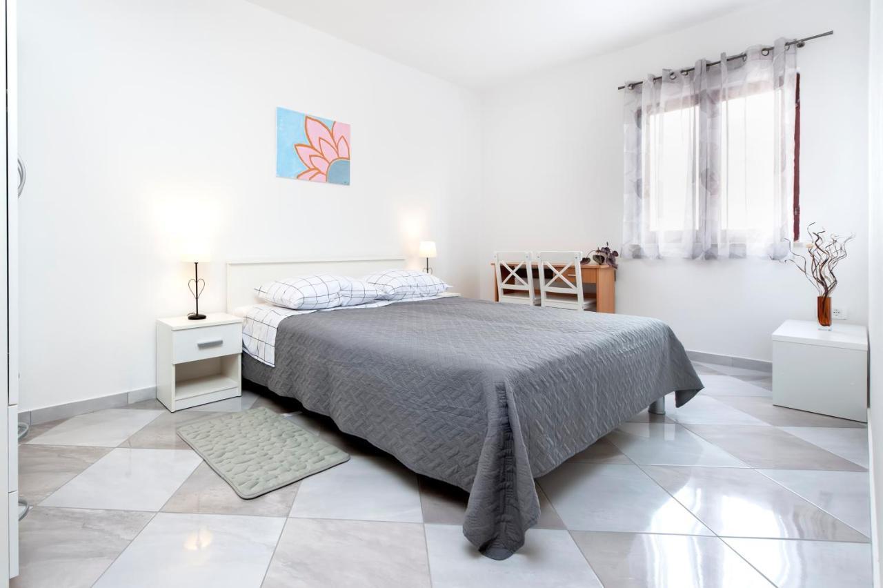 Apartments Vinko Ρόβινι Εξωτερικό φωτογραφία
