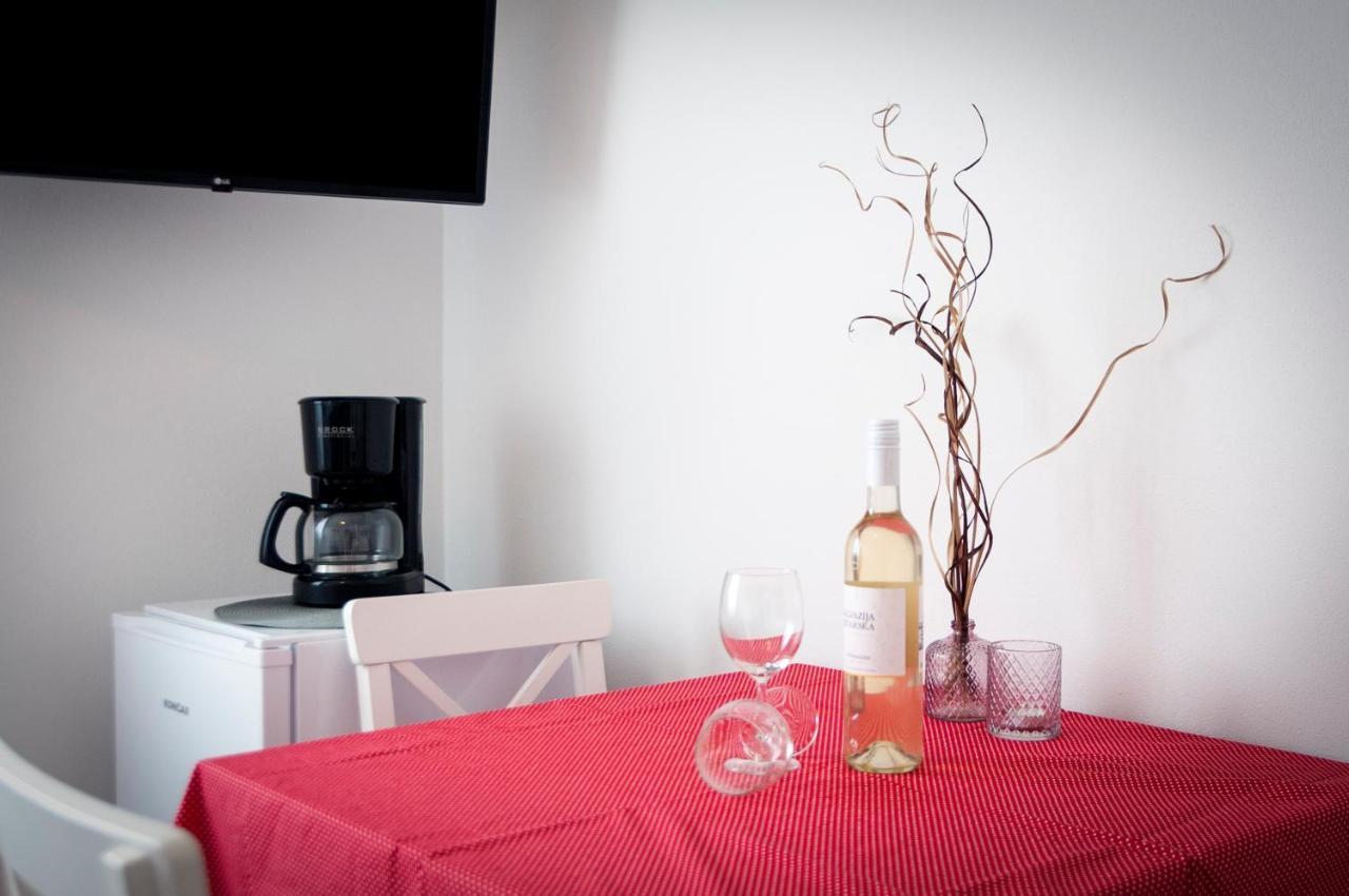 Apartments Vinko Ρόβινι Εξωτερικό φωτογραφία