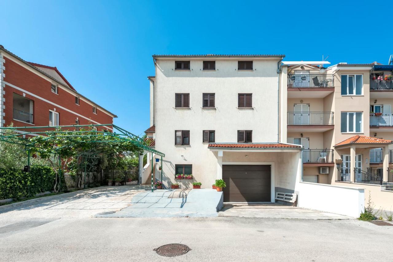 Apartments Vinko Ρόβινι Εξωτερικό φωτογραφία